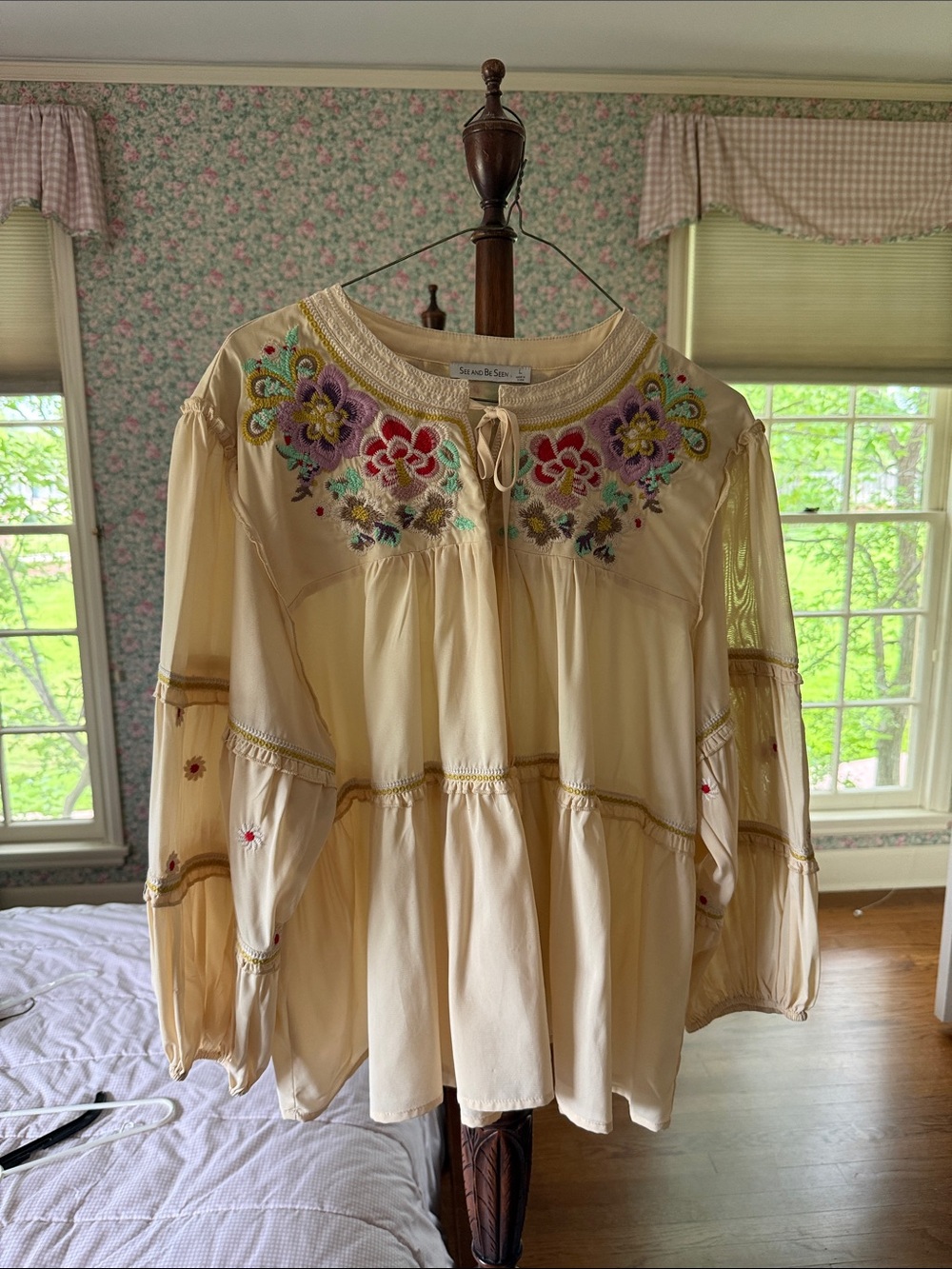 Sea Star & Sky Cream Embroidered Boho Peasant Top